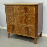 947 8114 CHEST OF DRAWERS